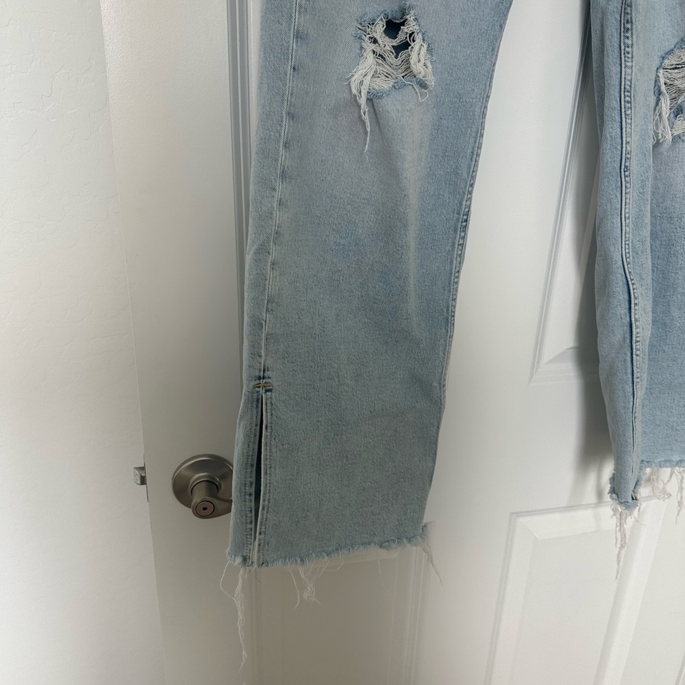 Gap 90’s Loose Mid Rise - Picture 2 of 6